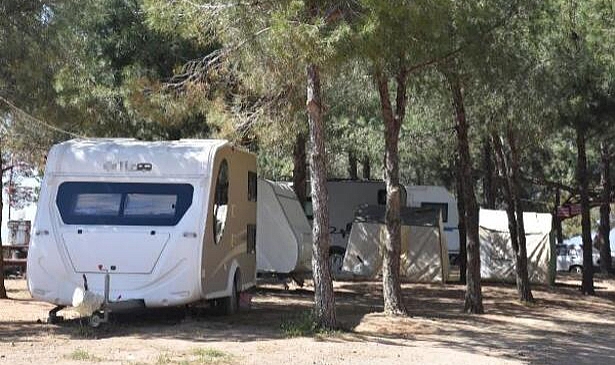 Çeşme'de çadır ve karavan yasağı