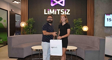 İzmirli Selin Aşıkiraz YKS Eşit Ağırlık Türkiye birincisi oldu