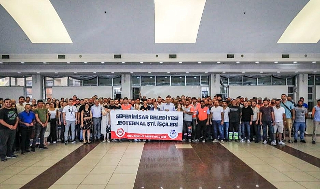 Seferihisar Belediyesi’nde çifte bayram