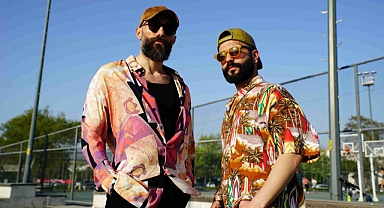 Two Cowboys’tan ‘Summer Fashion Show’ geliyor