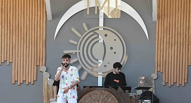Ünlü rapçi Sefo, Çeşme’de sahne aldı