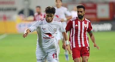 Altınordu nefesleri kesen maçta puan aldı