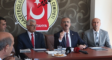 Cuma Nacar, “İktidardan da muhalefetten de sana hayır yok”