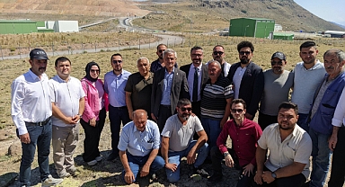 Dr. Lütfü Şahsuvaroğlu Cıva Faciasının Yaşandığı Yere Gitti