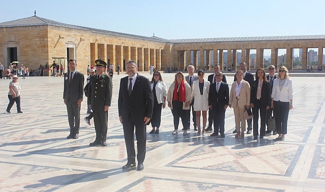 “Ecole 42 İzmir projesi ve çip hamlesi İzmir’e yakışacak”