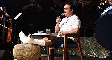 Tatlıses, “Söz verdiğim için sahnedeyim”