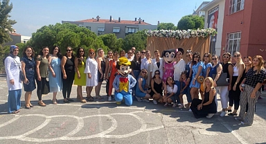 Agah Efendi İlkokulu'nda 'Mutlu Çocuk Mutlu Toplum'