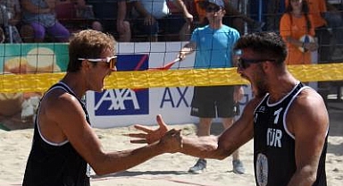 Alkışlar Kesgin-Kaplan ikilisine