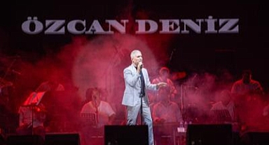Çim Konserleri’nde Özcan Deniz rüzgarı