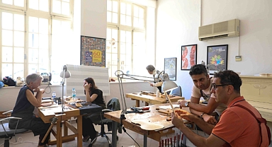 DEÜ Çalgı yapım ustalarını İzmir'de buluşturdu