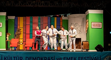 Dikili’de kültür, edebiyat ve sanat rüzgarları esti