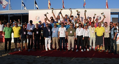 Dikilide zafer Ukrayna ve Letonyanın