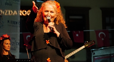 Festivallerin efsanesi Çeşme Festivali’nde muhteşem final