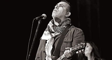 Haluk Levent, davetin adresini karıştırdı İstanbul yerine Adana'ya gitti