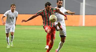 Karşıyaka evde yok