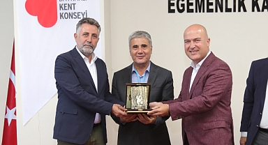 Kent Konseyleri Birliği Bayraklı’ da toplandı