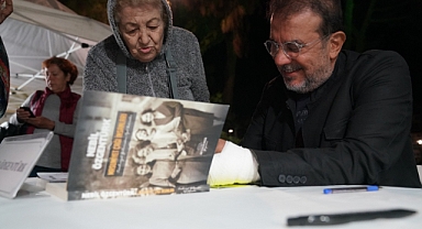 Kitap tutkunları Seferihisar'da buluştu