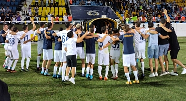 Lider Menemen FK 4'te 4 peşinde