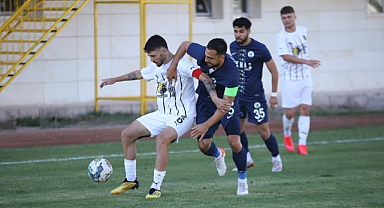 Menemen FK 3 puan peşinde