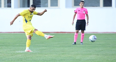 Menemen FK tökezledi