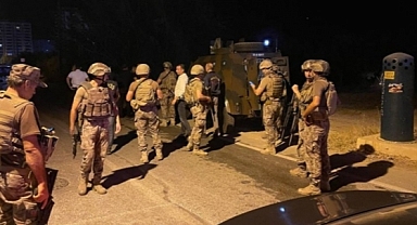 Mersin'deki polis evi saldırısında 18'i belediye çalışanı 30 şüpheliye gözaltı kararı!