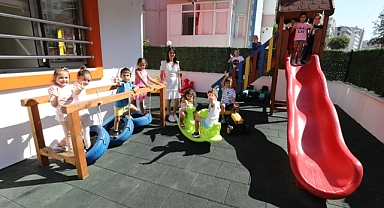 Nar Çiçekleri okula döndü 