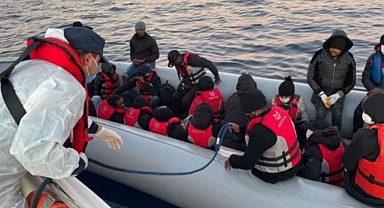 Sahil Güvenlik ekiplerinin göçmen operasyonu: 14'ü yakalandı, 259'u kurtarıldı