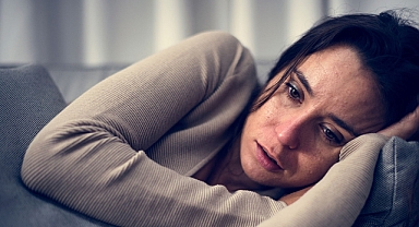 Yalnızlık ve depresyon sigaradan daha hızlı yaşlandırıyor!