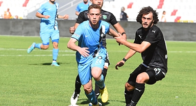 Altay'da gençler sınıfta kaldı