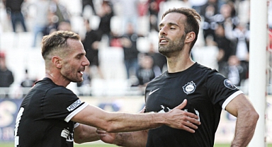 Altay, Sakarya deplasmanında