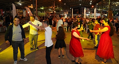  Ayvalık'ın özel misafirleri gönüllerince eğlendiler
