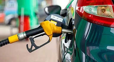 Benzin ve motorin zamma doymadı!