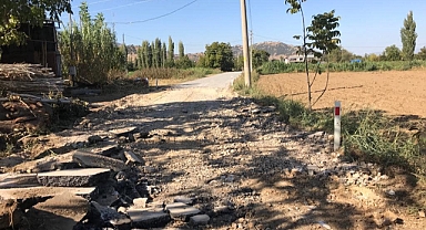 Beydağ'da yol düzenleme çalışması yapılıyor