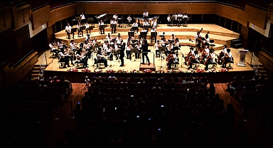 Bornovalı minik müzisyenler Cumhuriyet için çalacak