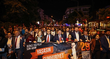 Buca'da 29 Ekim coşkusu