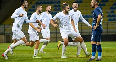 Bucaspor 1928, Kırklarelispor önünde 