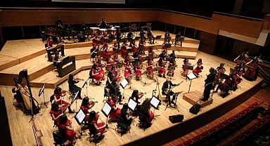 Çocuk Senfoni ve Cengiz Özkan'dan Cumhuriyet Bayramı Konseri