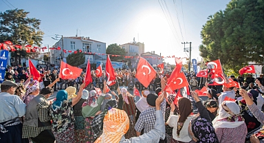 Cumhuriyet coşkusu Bergama’nın Zeytindağ Köyü'nde yaşandı