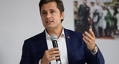 Deniz Yücel: AK Parti'nin bize saha mesajı vermesi biraz komik