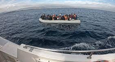 Ege'de düzensiz göçmen alarmı: 64 düzensiz göçmen kurtarıldı, 10 düzensiz göçmen yakalandı 