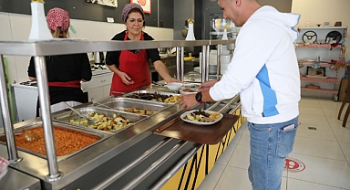 Emeğin sofrası Barış Lokantası'nda kuruluyor