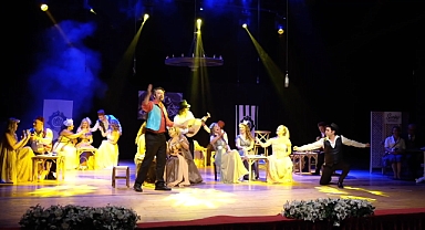 İzmir Aşkına Müzikali belgesel oldu