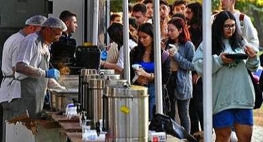 İzmir Büyükşehir Belediyesi gençleri Buca’da buluşturdu