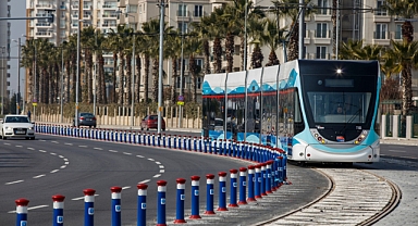 İzmir Büyükşehir Belediyesi’nden 29 Ekim kararı: Cumhuriyet Bayramı’nda toplu ulaşım 1 kuruş