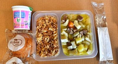 İzmir Büyükşehir Belediyesi öğrencilere yemek noktasını 6’ya çıkardı