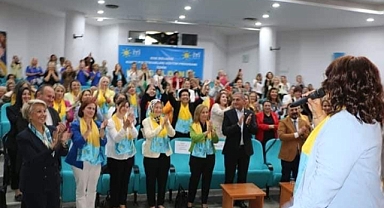 İzmir'de İyi Parti Kadın Politikaları rüzgarı esti 
