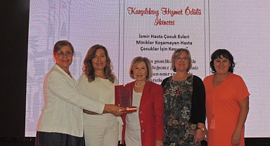 İzmir Hasta Çocuk Evleri Derneği’ne ödül geldi