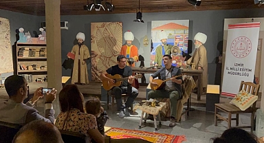 İzmir İl Milli Eğitim Müdürlüğünün, ‘İzmir Masal Geceleri’ devam ediyor