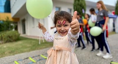 Kadın Dostu Kent İzmir’de kız çocuklarına coşkulu kutlama