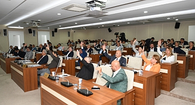 Karabağlar Belediyesi'nin 2023 bütçesi kabul edildi